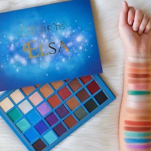 Elsa eyeshadow palette